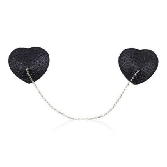 COPRICAPEZZOLI SEXY A FORMA DI CUORE CON CATENENELLA HEART CHAIN