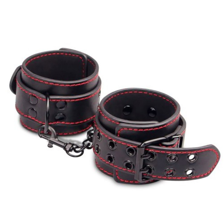 MANETTE SEXY IN ECOPELLE GIOCHI DI COPPIA BONDAGE FETISH 2