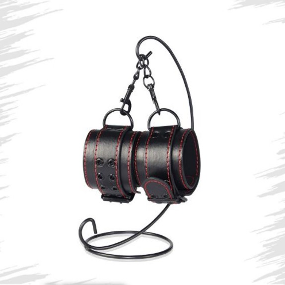 MANETTE SEXY IN ECOPELLE CON FIBBIA NERE CON DETTAGLI ROSSI BONDAGE FETISH