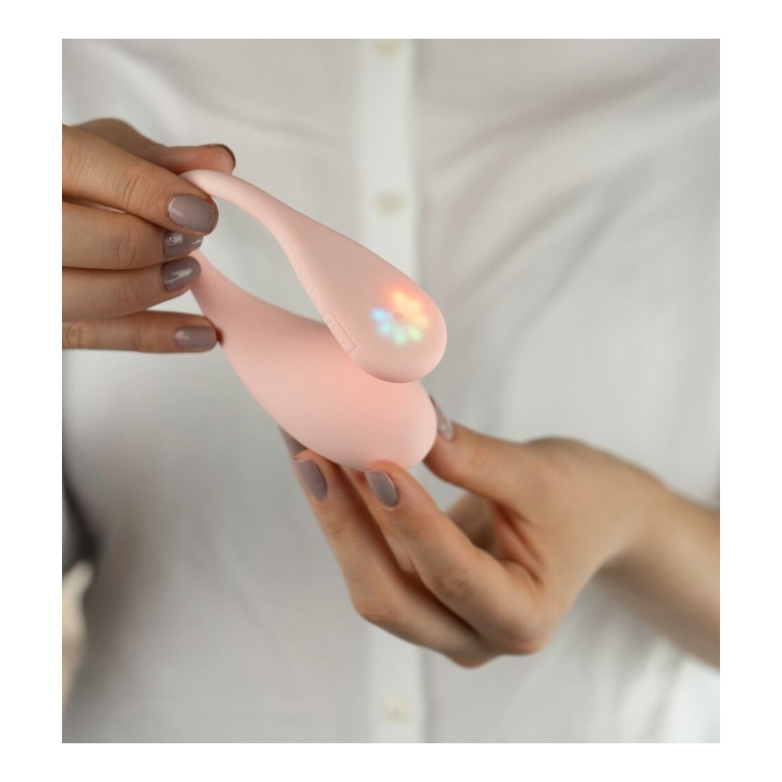 SPOT KIIROO OVETTO VIBRANTE CON APP CON LED PER...